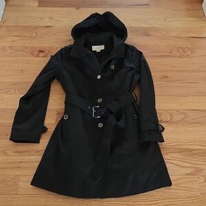 Brand New Michael Kors Trench Coat Size PM